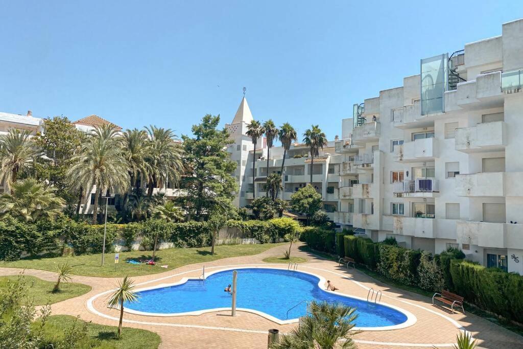 로지즈 Blue Marina - Terraza, Piscina Y Wifi Gratis 아파트 외부 사진