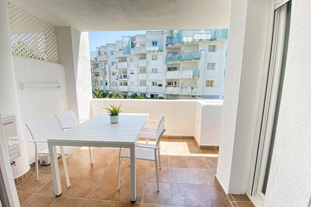 로지즈 Blue Marina - Terraza, Piscina Y Wifi Gratis 아파트 외부 사진